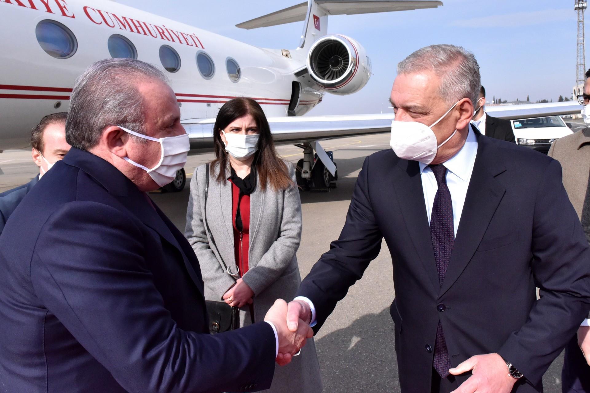 Mustafa Şentop Gürcüstanda səfərdədir